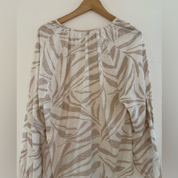 BNWT Z Supply Tropical Zebra Top, 100% cotton, size small. - Picture 6 of 8
